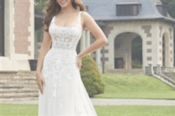  Ella Bridal