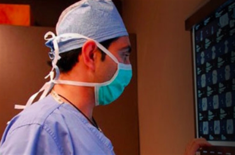 Dr. Babak Larian