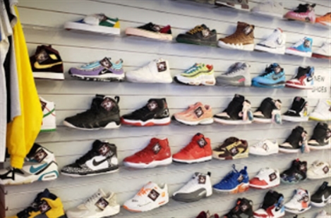 9/10 Condition Sneaker Boutique