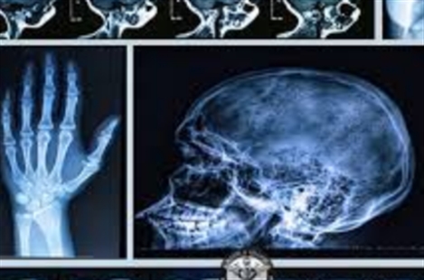 Dr Minoo Bozorgzadeh