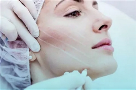 Dr. Arian Mowlavi 