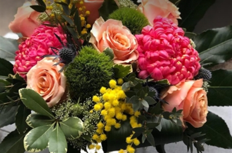 Garden's Path Floral Design