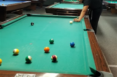 JR'S QBALL BILLIARDS