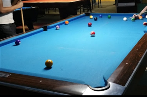 Le Spot Billiard Lounge