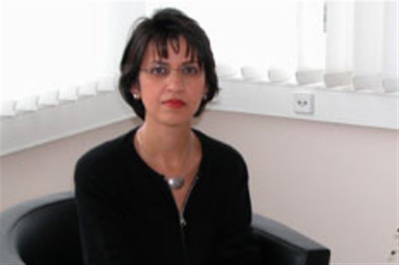 Dr. Ravari Mortazavi