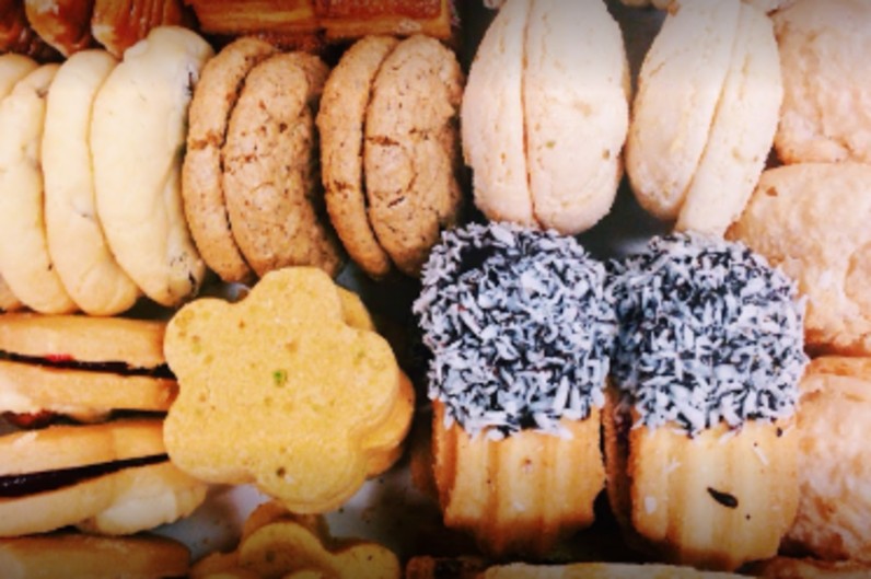 Minoo Bakery