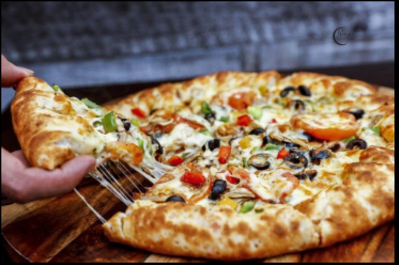 Luna Kebab Pizza