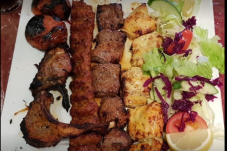 Zeytoon Restaurant (Chicken Box)