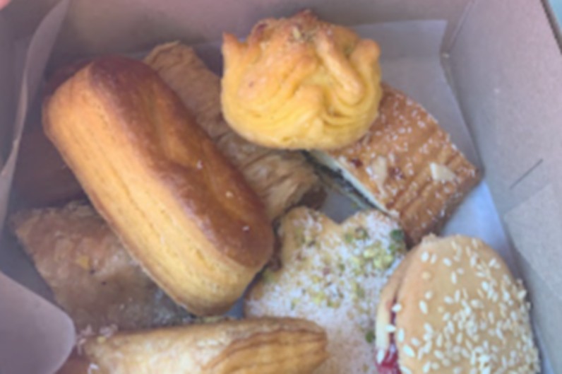 Laleh Bakery